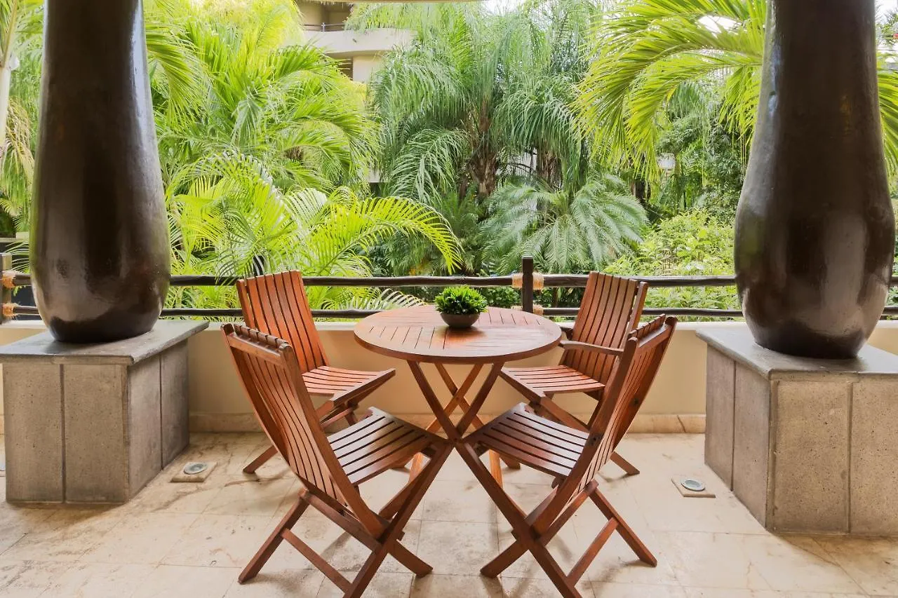 El Taj Oceanfront And Beachside Condo Hotel Playa del Carmen 4*,  Messico